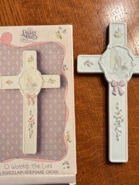 Precious Moments Porcelain Cross 8" "O Worship the Lord" with box